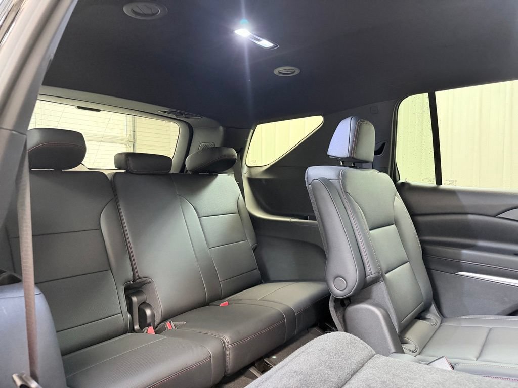 Used 2026 Chevrolet Traverse Z71 w/ Driver Confidence Package AWD/4WD image 35