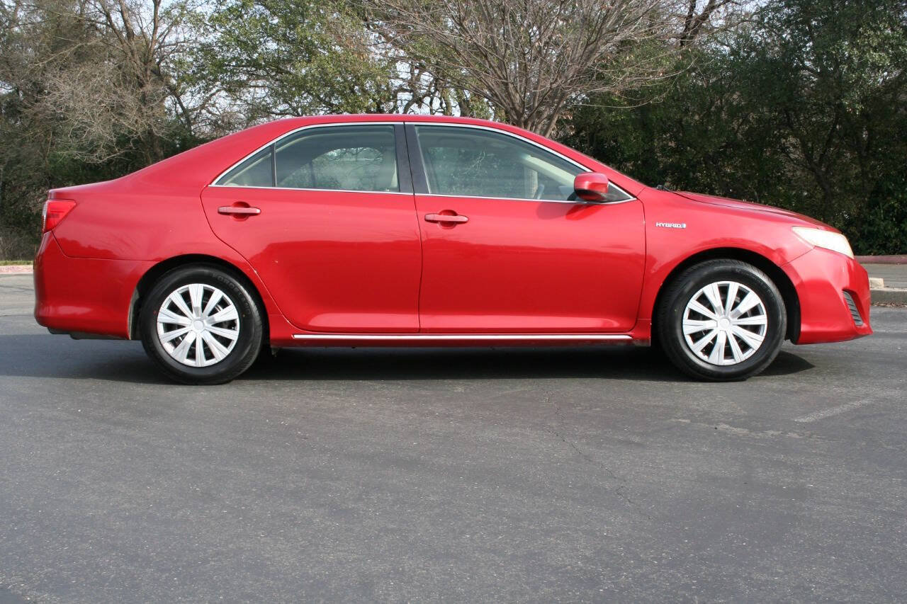 Used 2012 Toyota Camry LE w/ Preferred Accessory Pkg FWD image 6