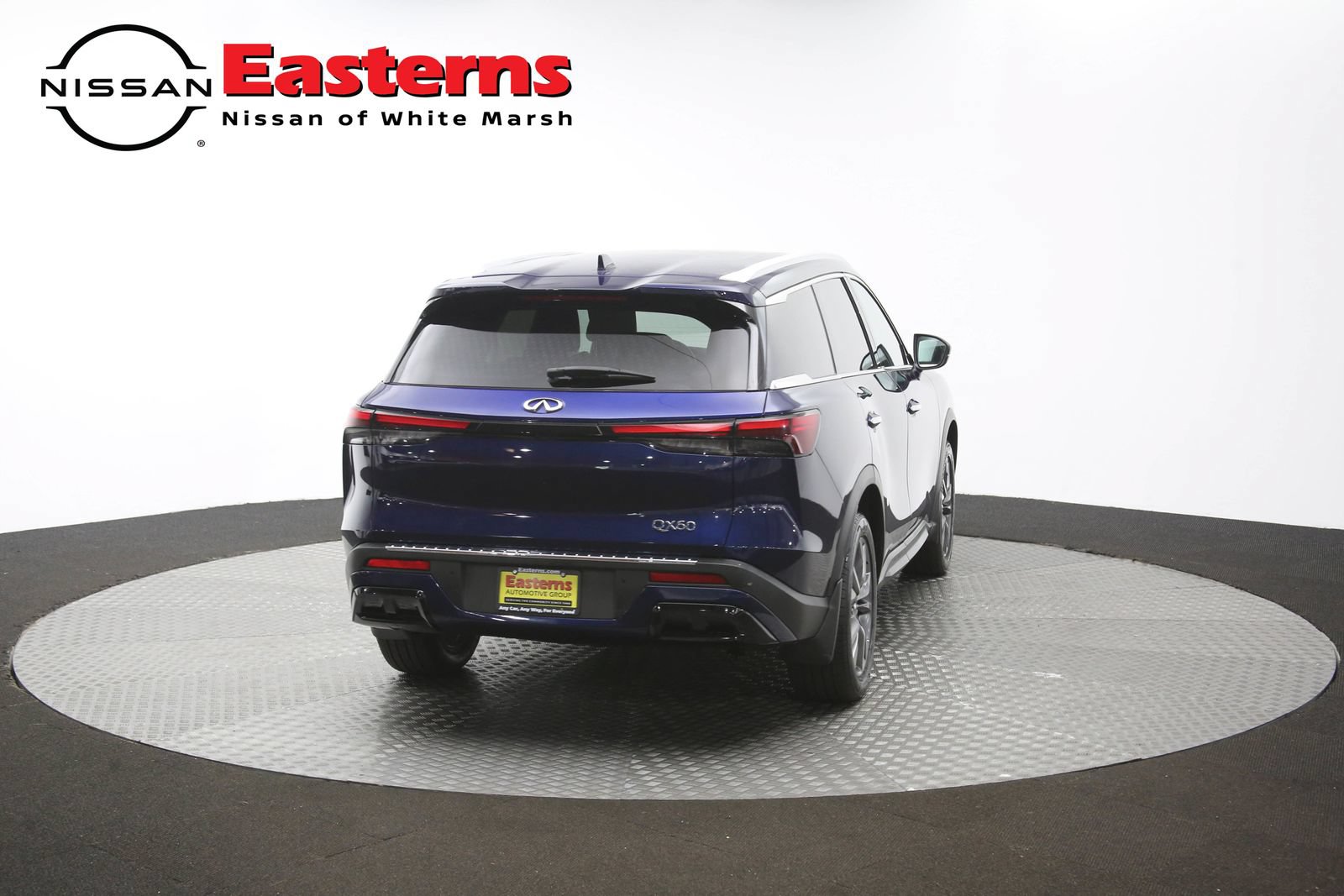 Used 2023 INFINITI QX60 Luxe w/ Cargo Package AWD/4WD image 44
