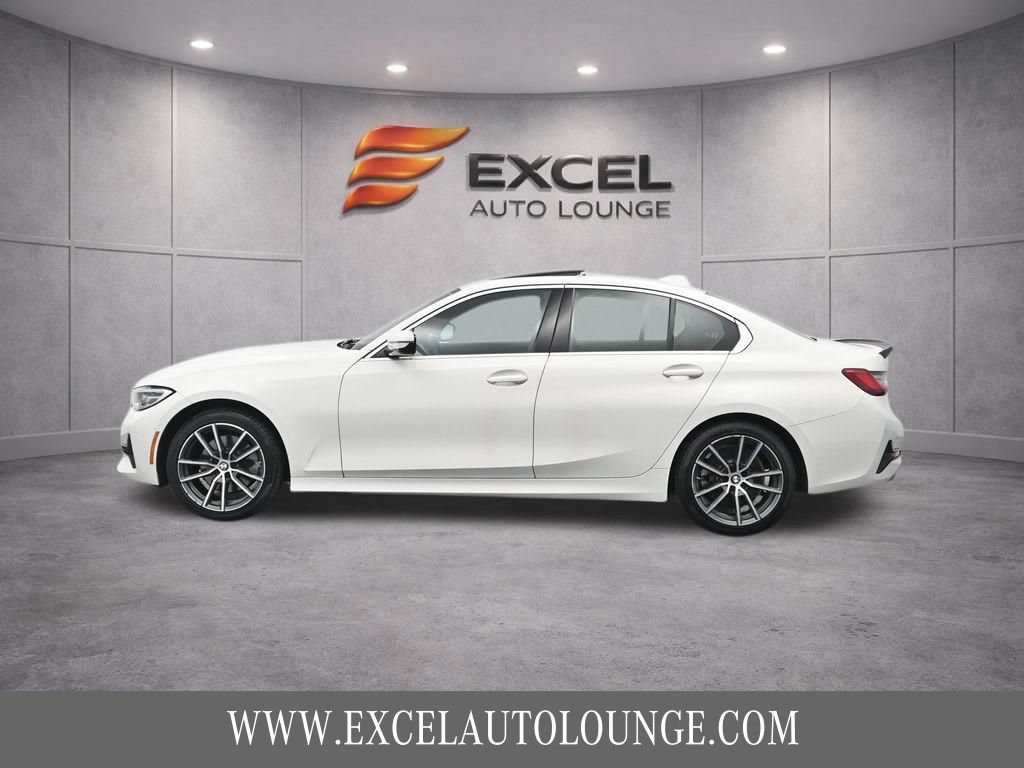 Used 2019 BMW 330i xDrive Sedan w/ Convenience Package AWD/4WD image 3