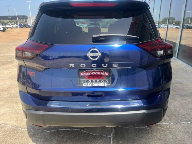 Certified 2025 Nissan Rogue SV w/ SV Premium Package FWD image 3