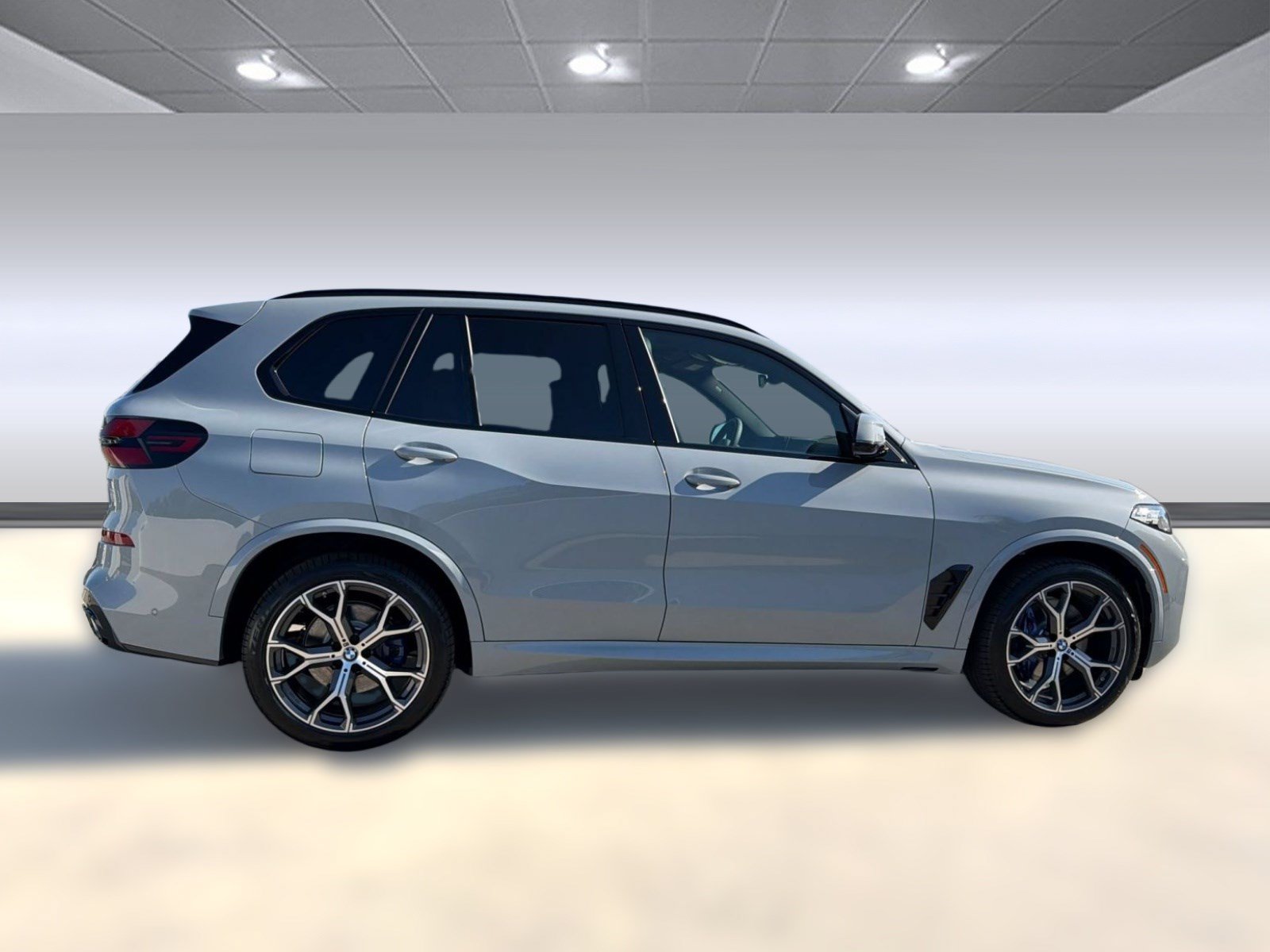 Used 2026 BMW X5 sDrive40i w/ M Sport Package RWD image 7