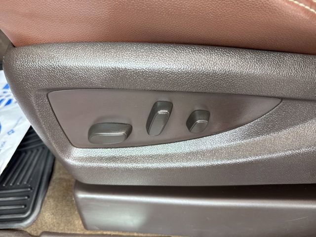 Used 2015 Chevrolet Silverado 3500 High Country image 18