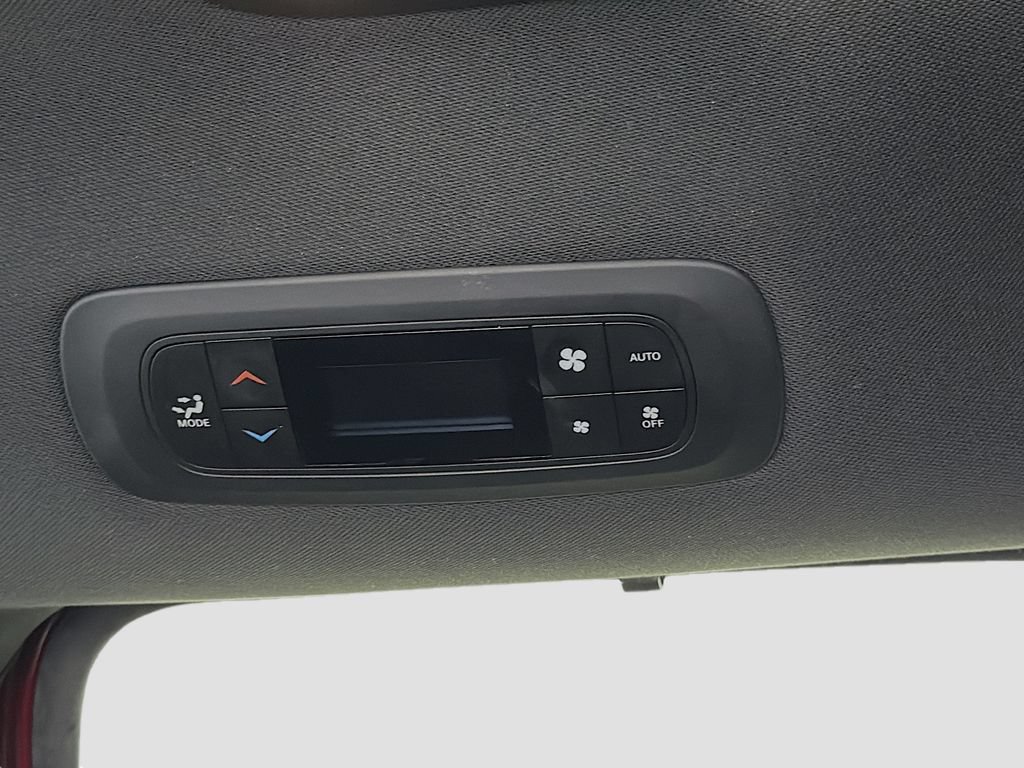 Used 2019 Chrysler Pacifica Limited w/ Advanced Safetytec Group FWD image 25