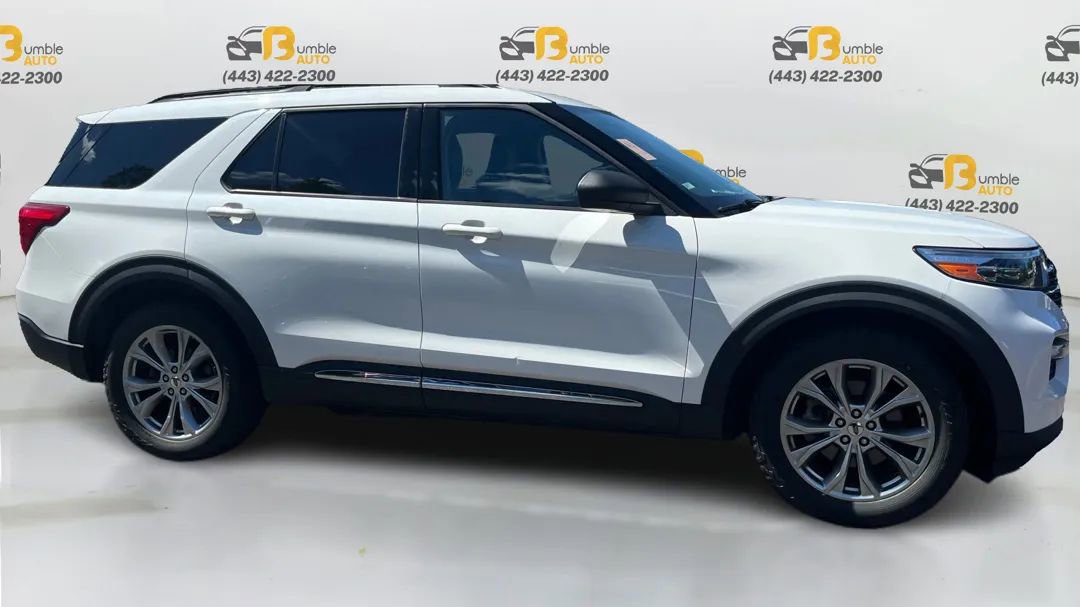 Used 2021 Ford Explorer XLT w/ Equipment Group 202A image 4