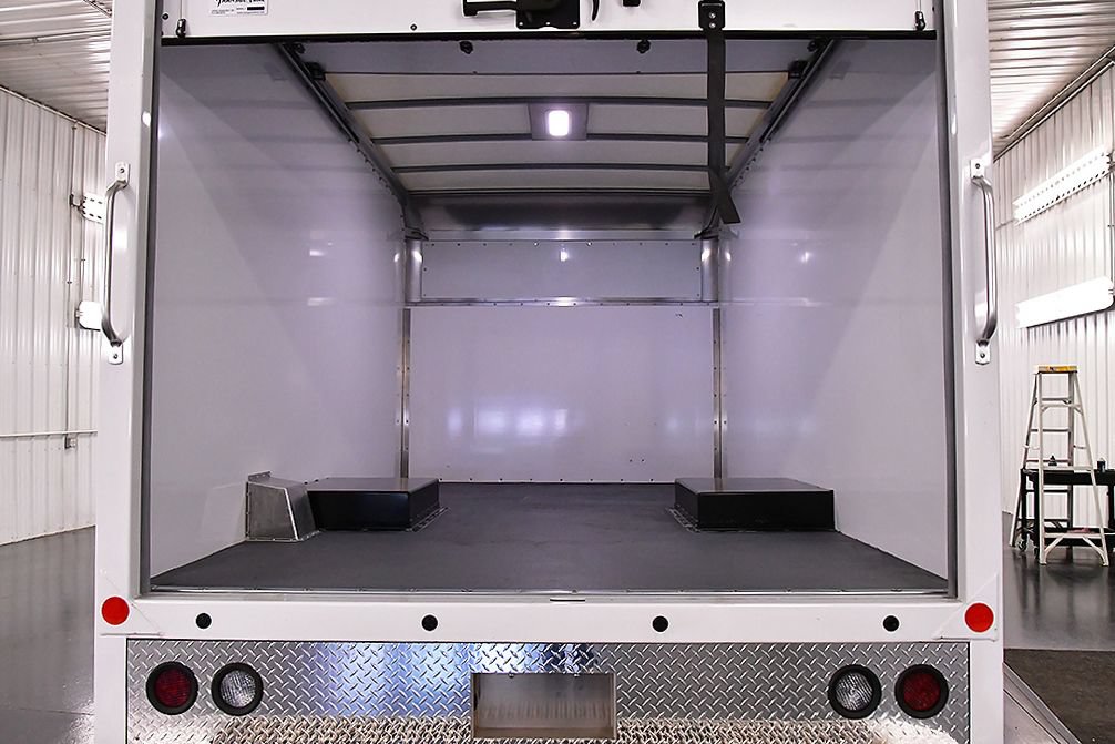 Used 2024 Ford E-450 and Econoline 450 Super Duty w/ Driver's Safety Package RWD image 22