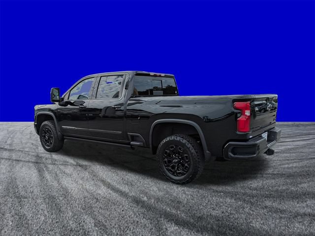 Used 2024 Chevrolet Silverado 2500 High Country w/ Midnight Edition AWD/4WD image 6