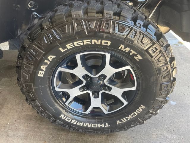 Used 2021 Jeep Wrangler Unlimited Rubicon w/ LED Lighting Group AWD/4WD image 17