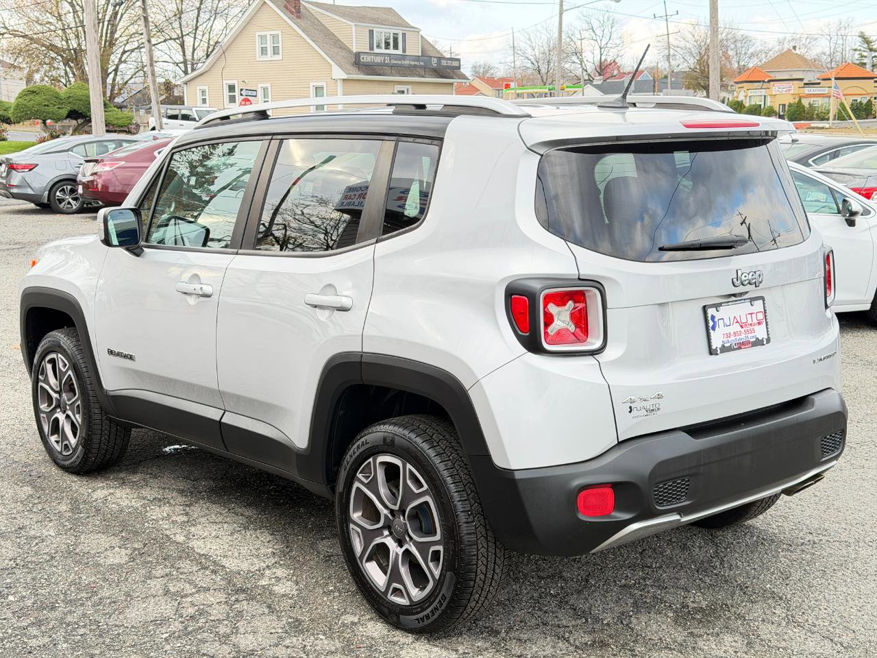 Used 2015 Jeep Renegade Limited AWD/4WD image 6