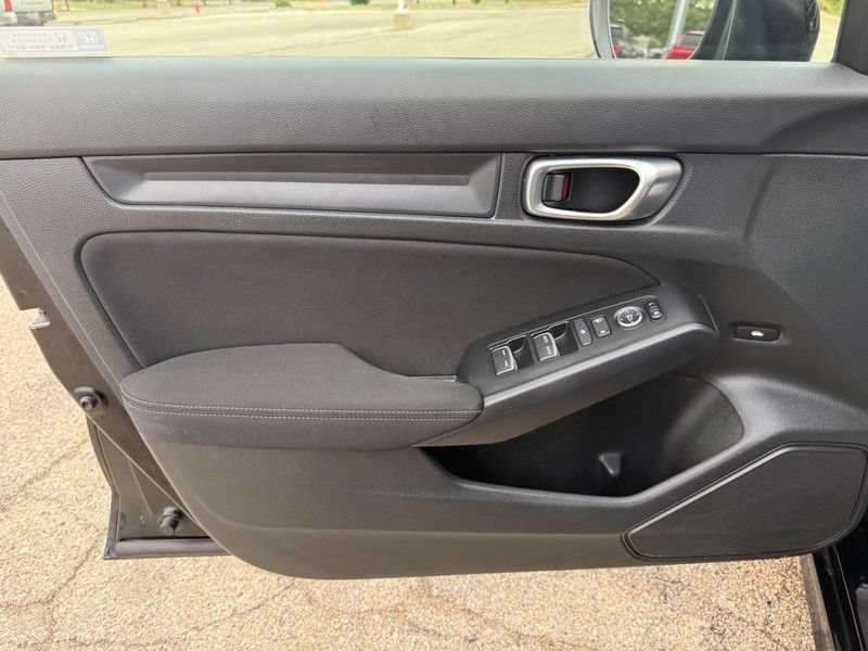 Used 2023 Honda Civic Sport image 19