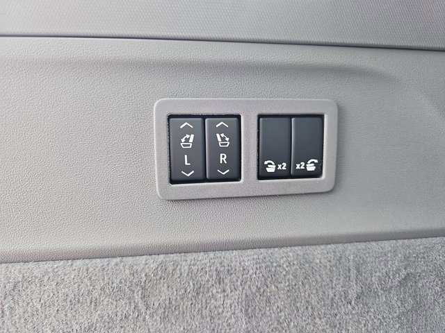 New 2026 Cadillac Escalade IQ Sport 1 w/ LPO, ONYX Package image 15