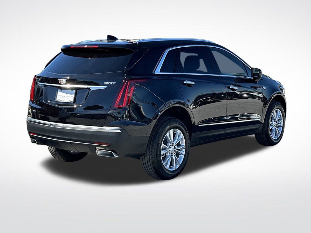New 2026 Cadillac XT5 Luxury image 7