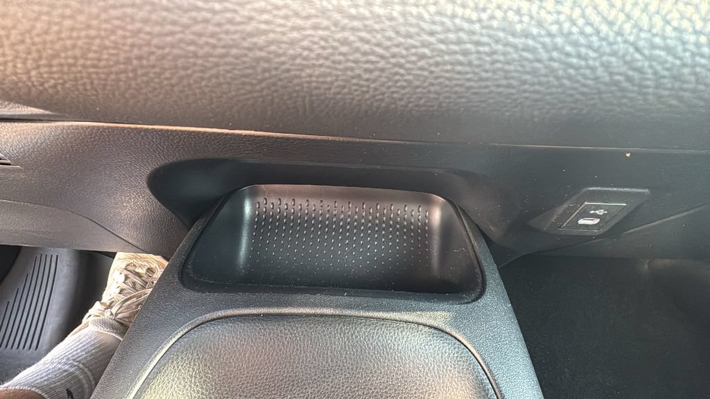 Used 2025 Toyota Corolla SE FWD image 23