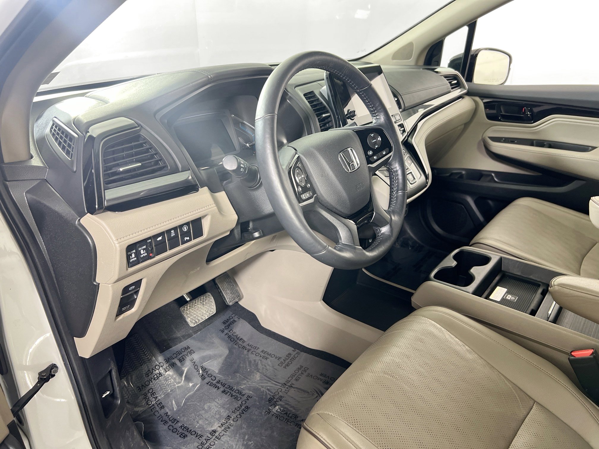 Used 2023 Honda Odyssey Elite image 9