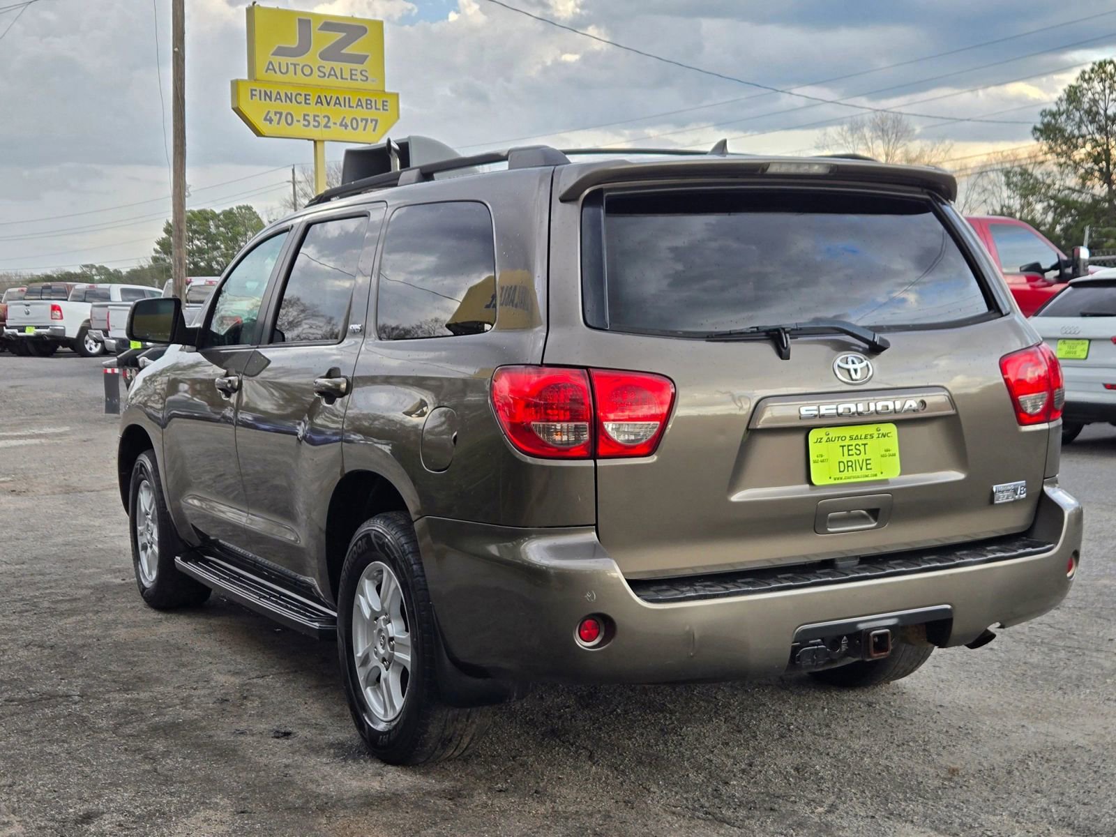 Used 2013 Toyota Sequoia SR5 image 4