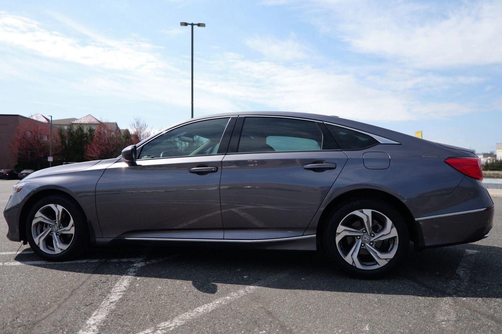 Used 2019 Honda Accord EX image 6