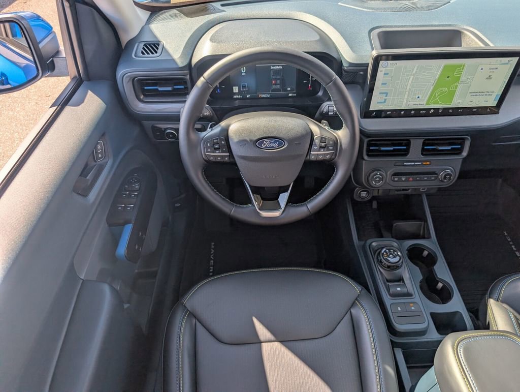 Used 2025 Ford Maverick Lobo image 13