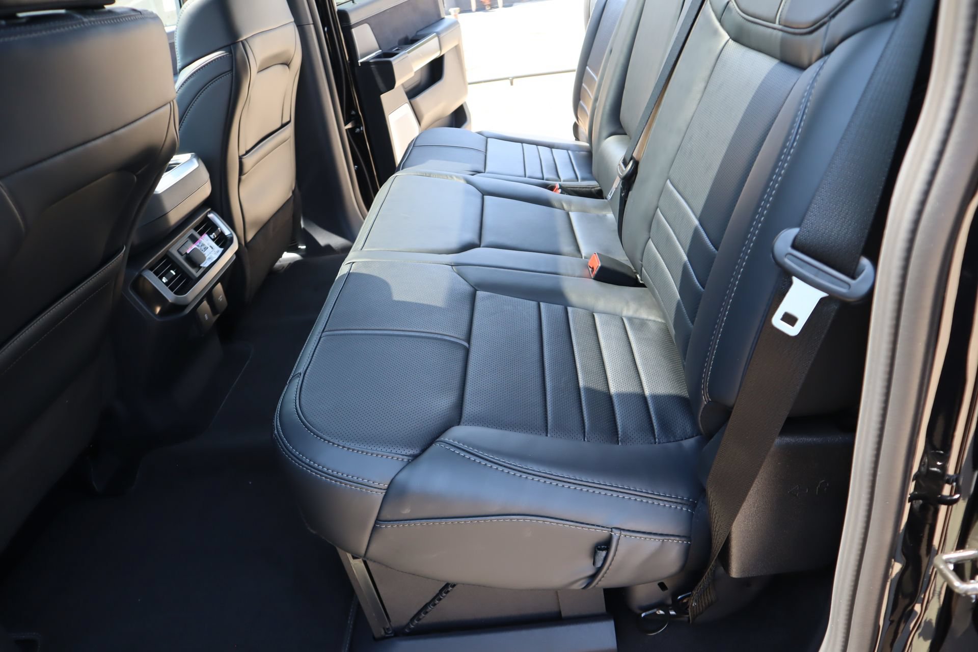 New 2026 Ford F150 Platinum w/ Equipment Group 702A High AWD/4WD image 14