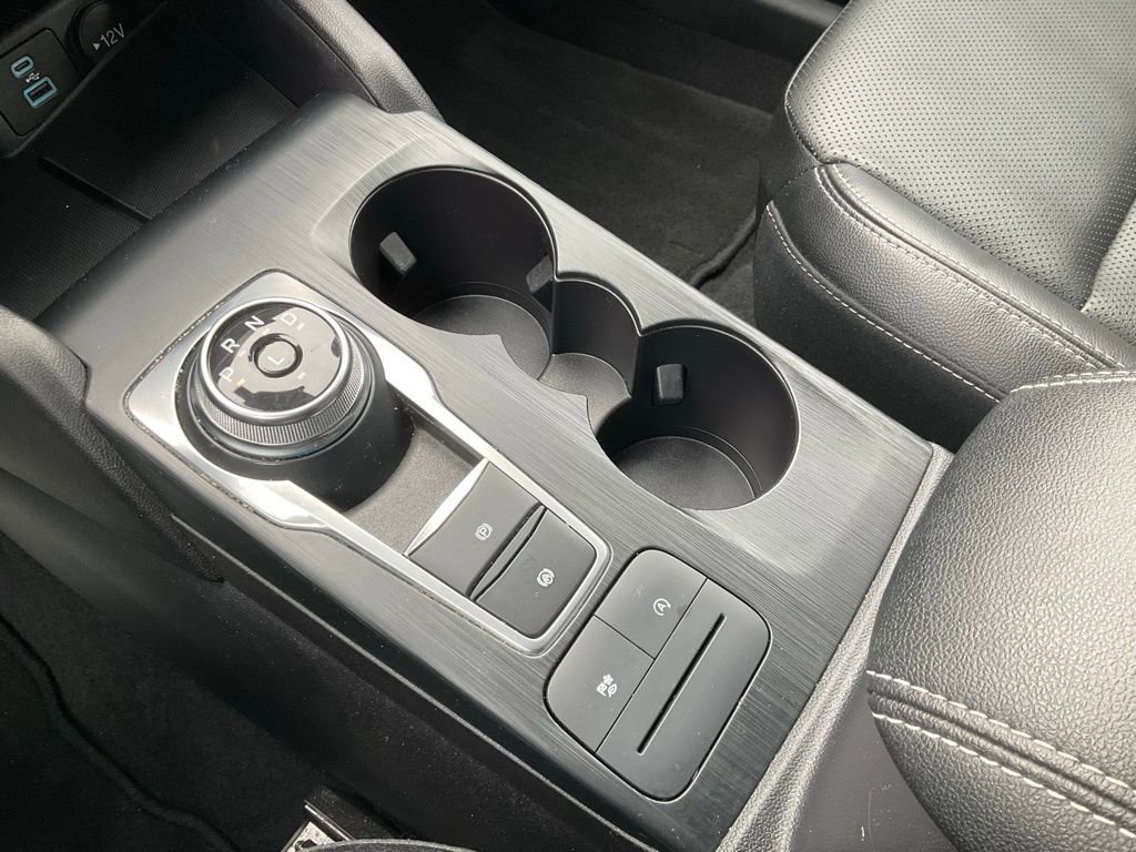 Used 2022 Ford Escape SEL image 12