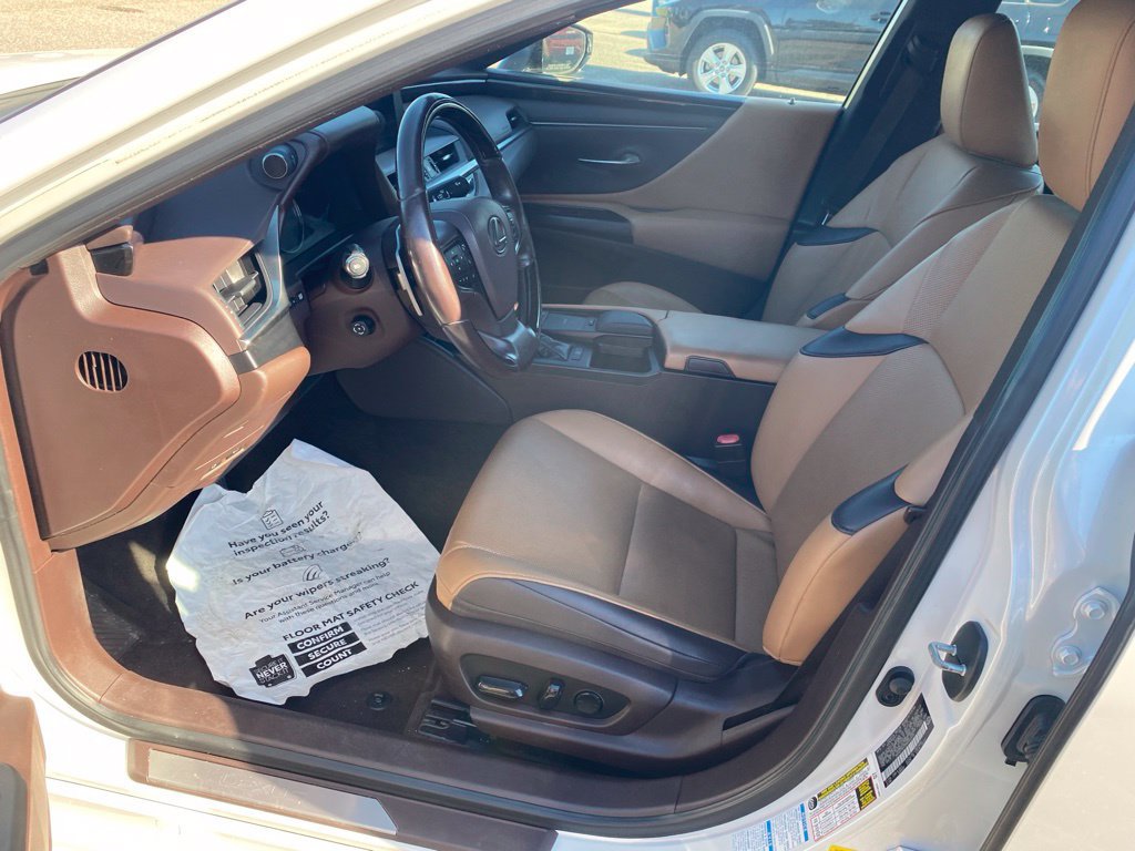 Used 2021 Lexus ES 250 w/ Premium Package AWD/4WD image 6