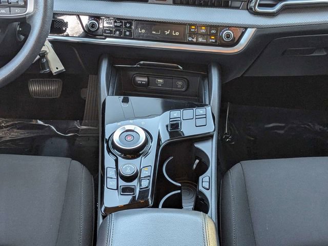 Used 2023 Kia Sportage LX image 18