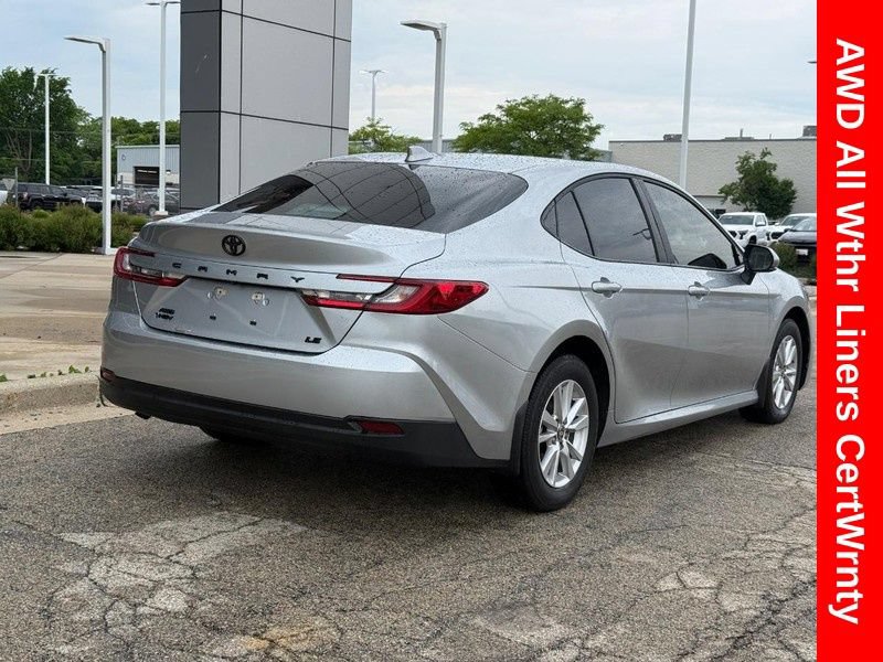 Used 2025 Toyota Camry LE AWD/4WD image 3