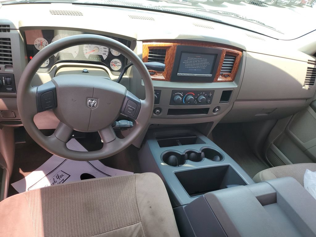 Used 2006 Dodge Ram 2500 Truck SLT AWD/4WD image 8