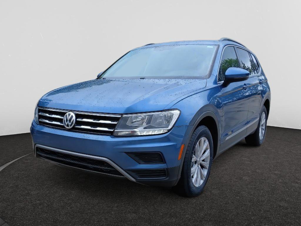 Used 2018 Volkswagen Tiguan SE w/ Panoramic Sunroof Package