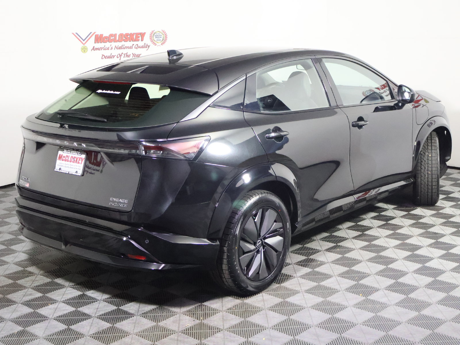 Used 2024 Nissan Ariya AWD image 4