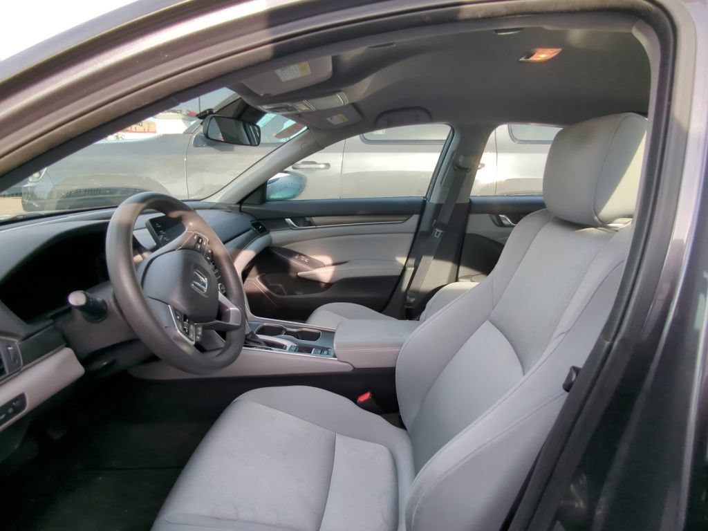 Used 2018 Honda Accord LX image 6