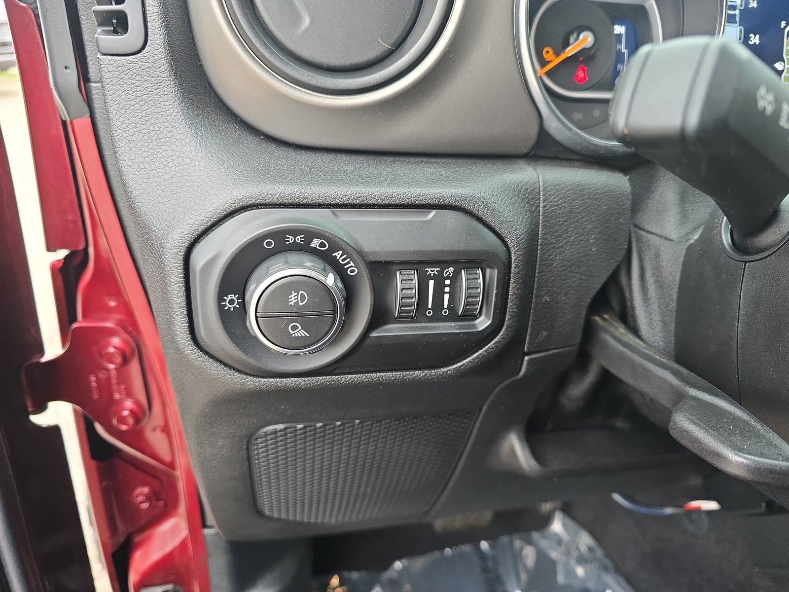 Used 2021 Jeep Gladiator Sport AWD/4WD image 28