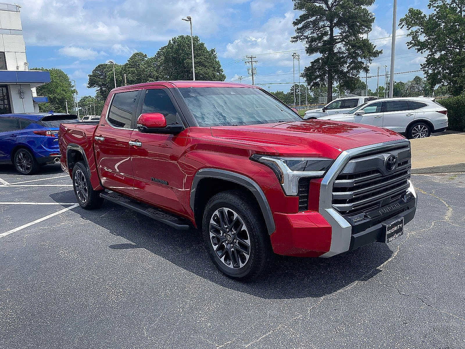Used 2025 Toyota Tundra Limited AWD/4WD video 2