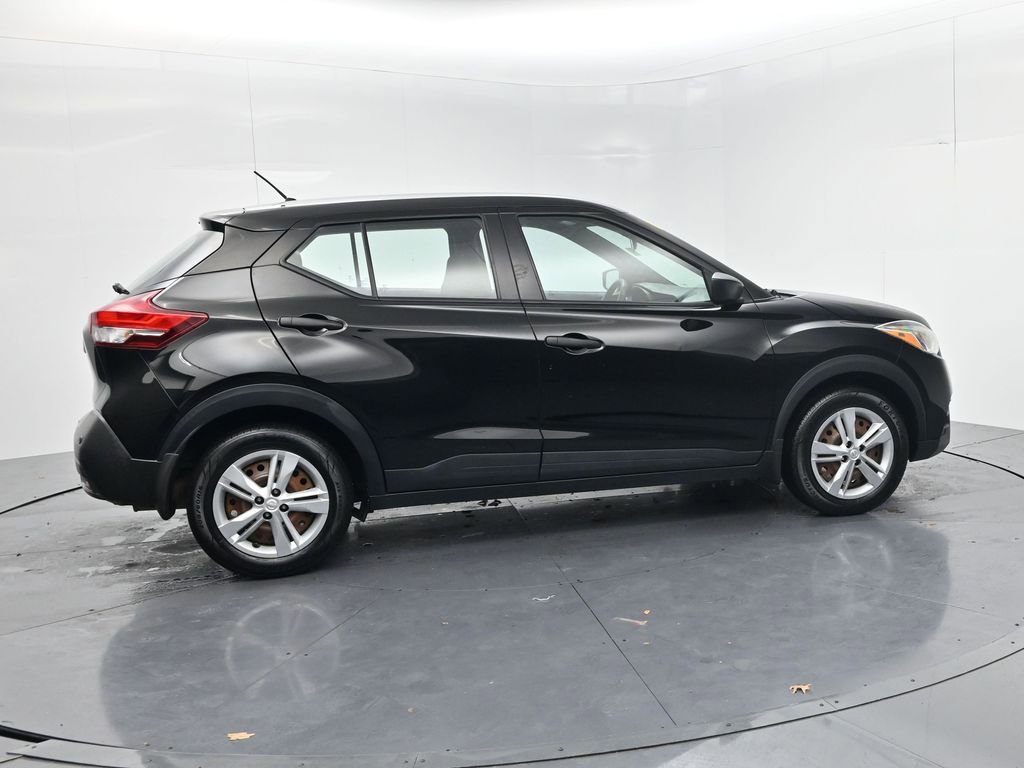 Used 2020 Nissan Kicks S image 8