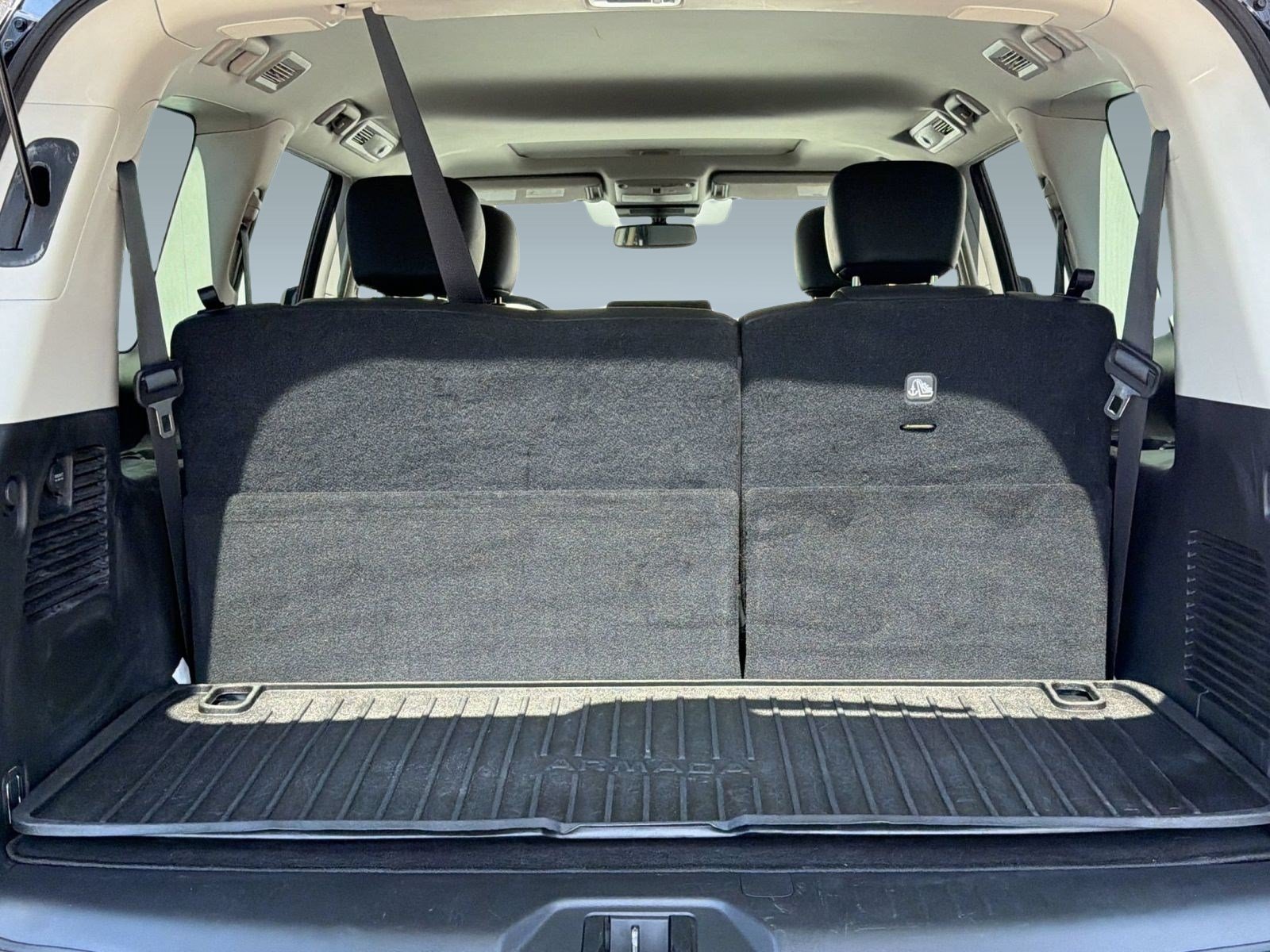 Used 2023 Nissan Armada SL w/ Captain's Chairs Package RWD image 25