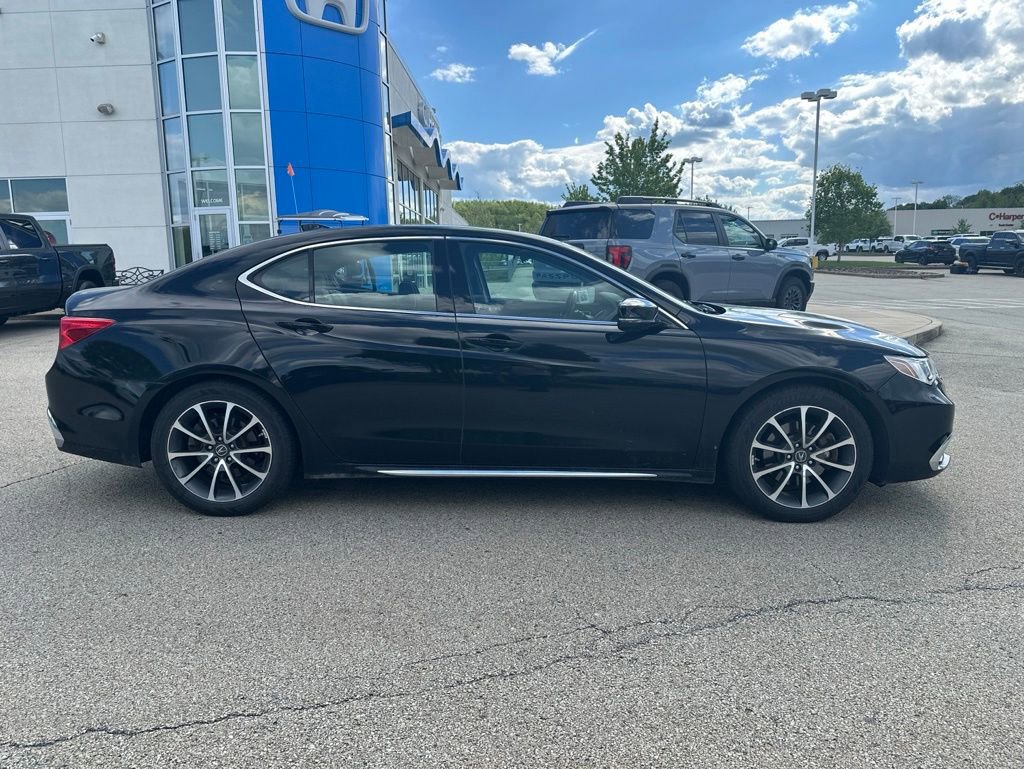 Used 2018 Acura TLX V6 w/ Technology Package FWD image 2