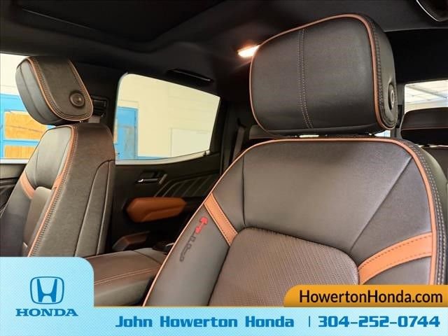 Used 2026 GMC Canyon AT4 w/ Technology Plus Package AWD/4WD image 18