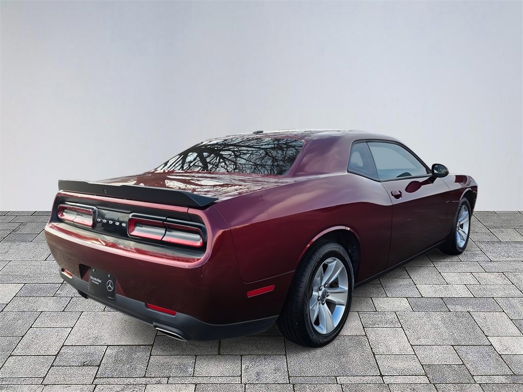 Used 2023 Dodge Challenger SXT image 7