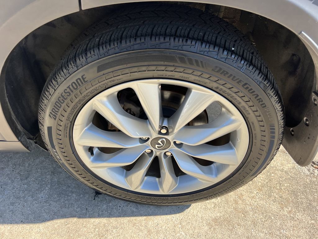 Used 2021 INFINITI QX50 Essential w/ Convenience Package image 16