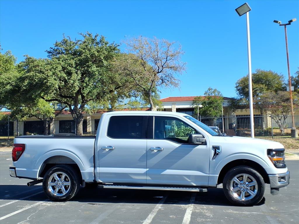 Used 2025 Ford F150 XLT w/ Equipment Group 301A Standard RWD image 3