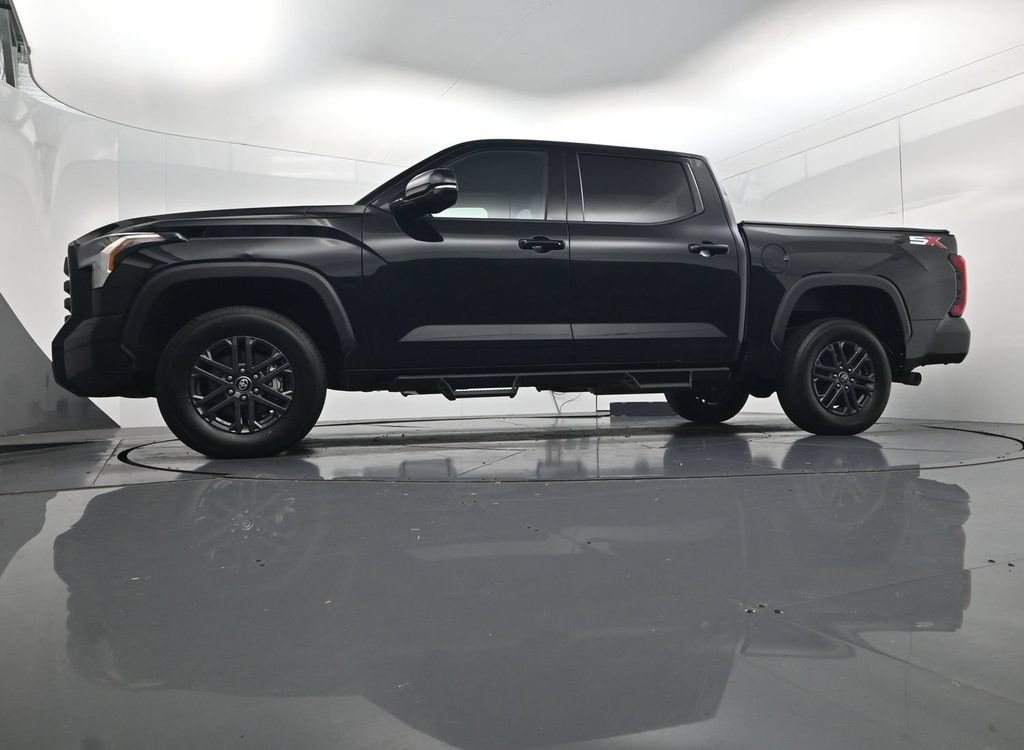 Used 2025 Toyota Tundra SR5 w/ SR5 Convenience Package AWD/4WD image 41