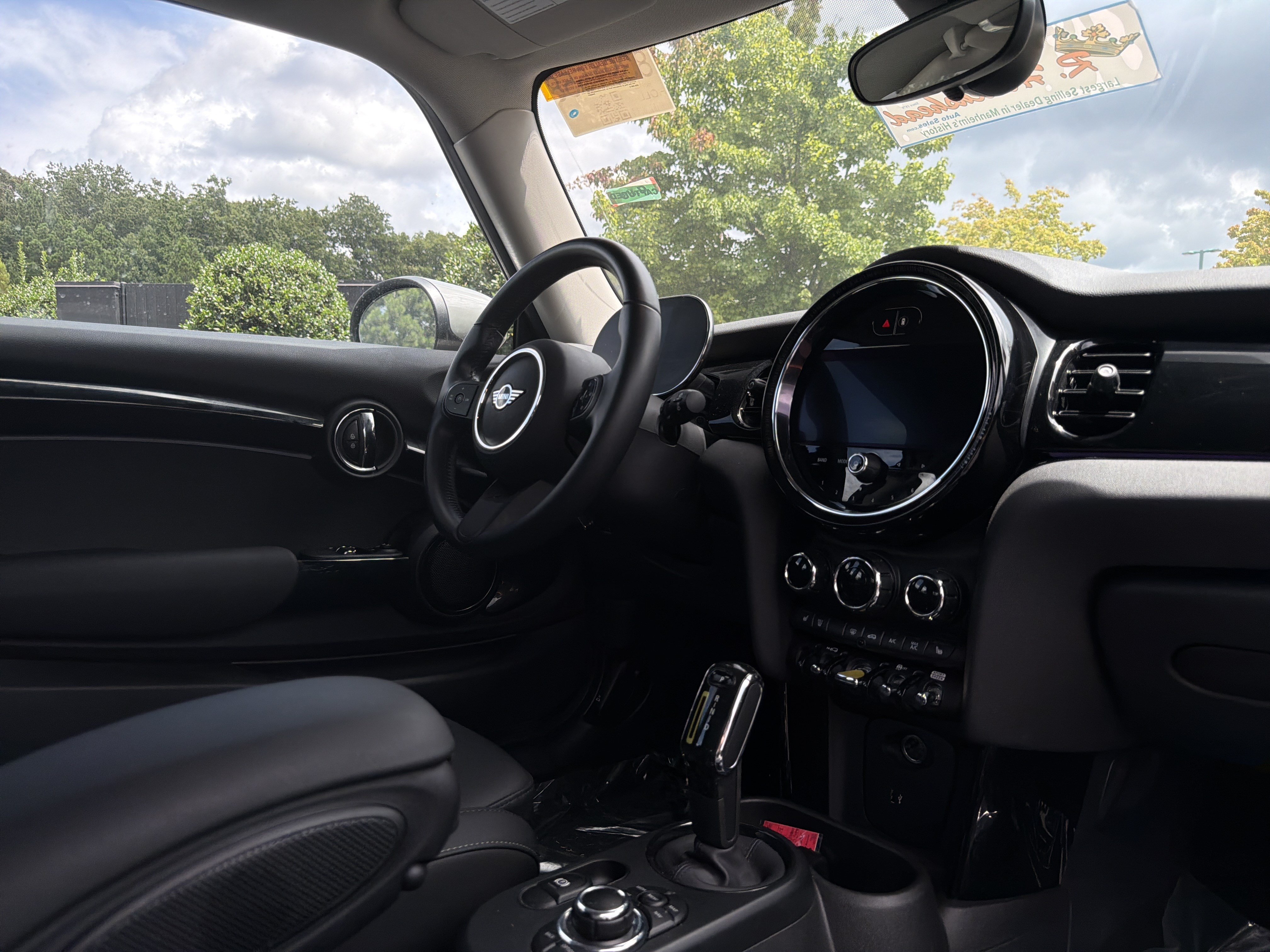 Used 2023 MINI Cooper SE FWD image 6