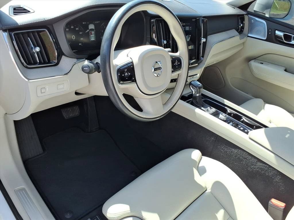 Used 2018 Volvo XC60 T5 Inscription w/ Advanced Package AWD/4WD image 11