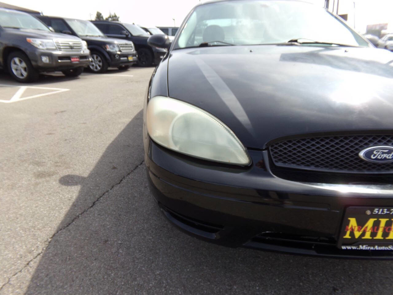 Used 2004 Ford Taurus SEL image 32