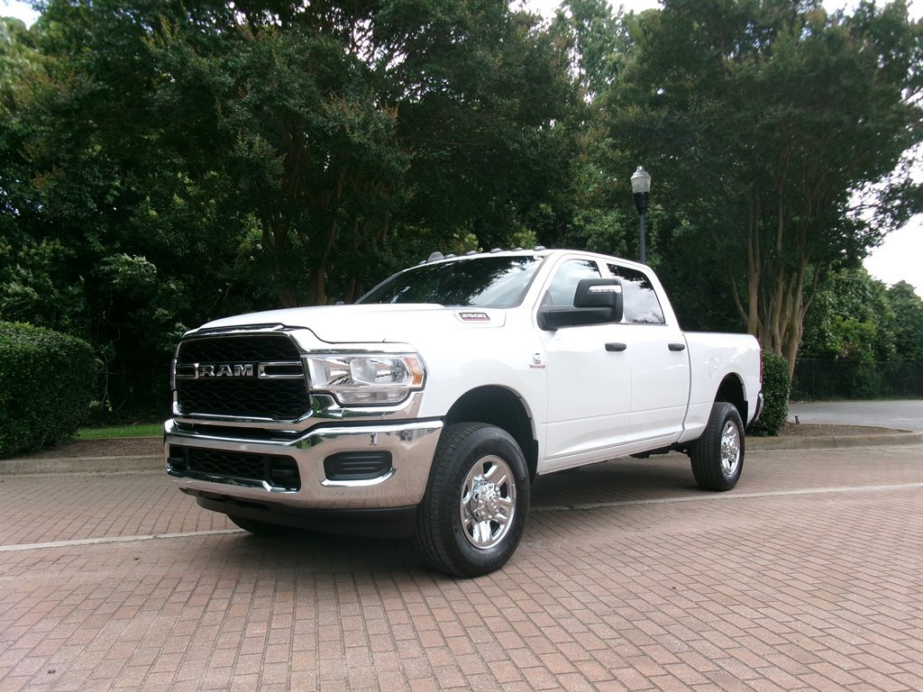 Used 2024 RAM 2500 Tradesman w/ Chrome Appearance Group