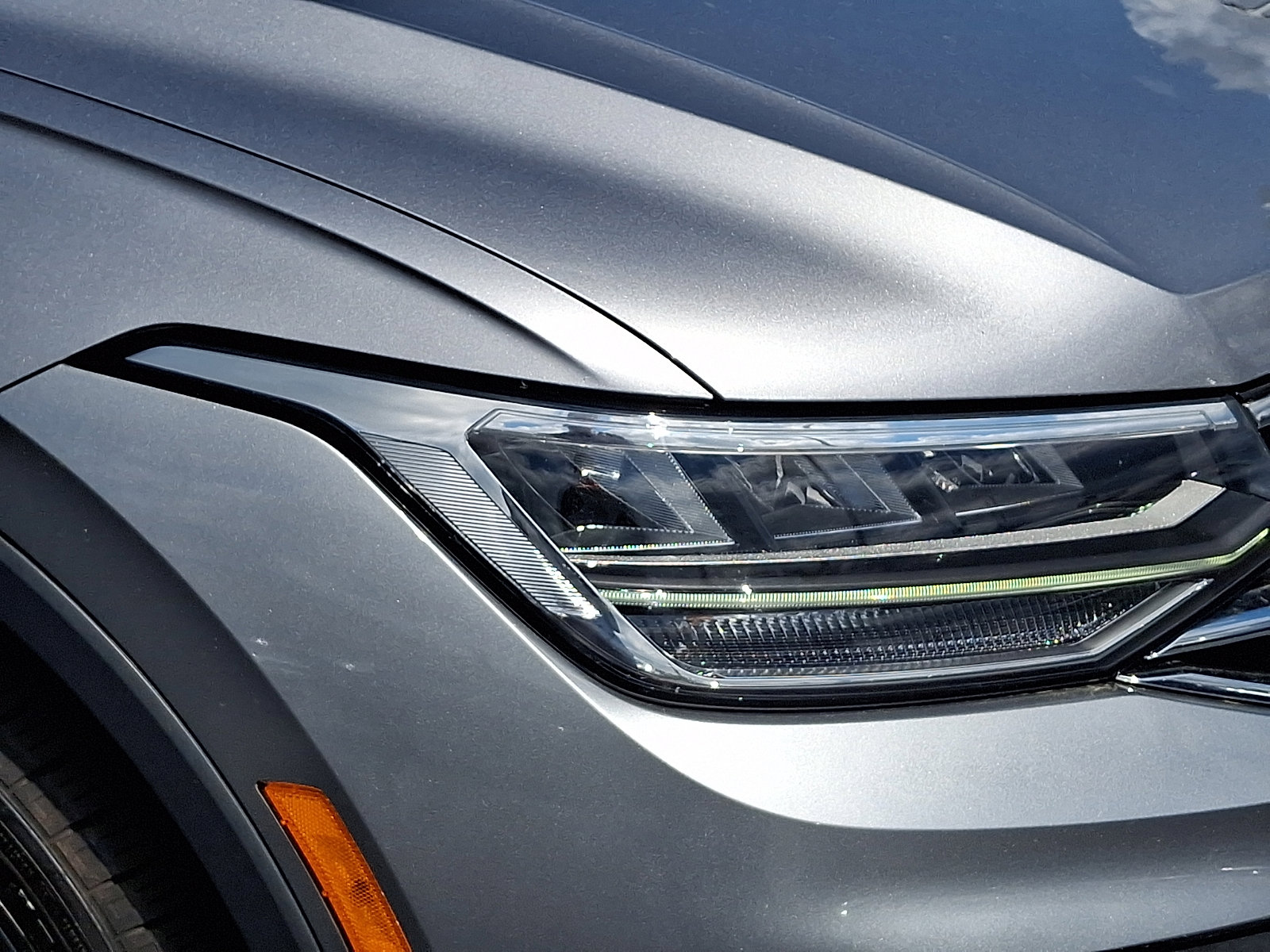 Certified 2022 Volkswagen Tiguan SE AWD/4WD image 9