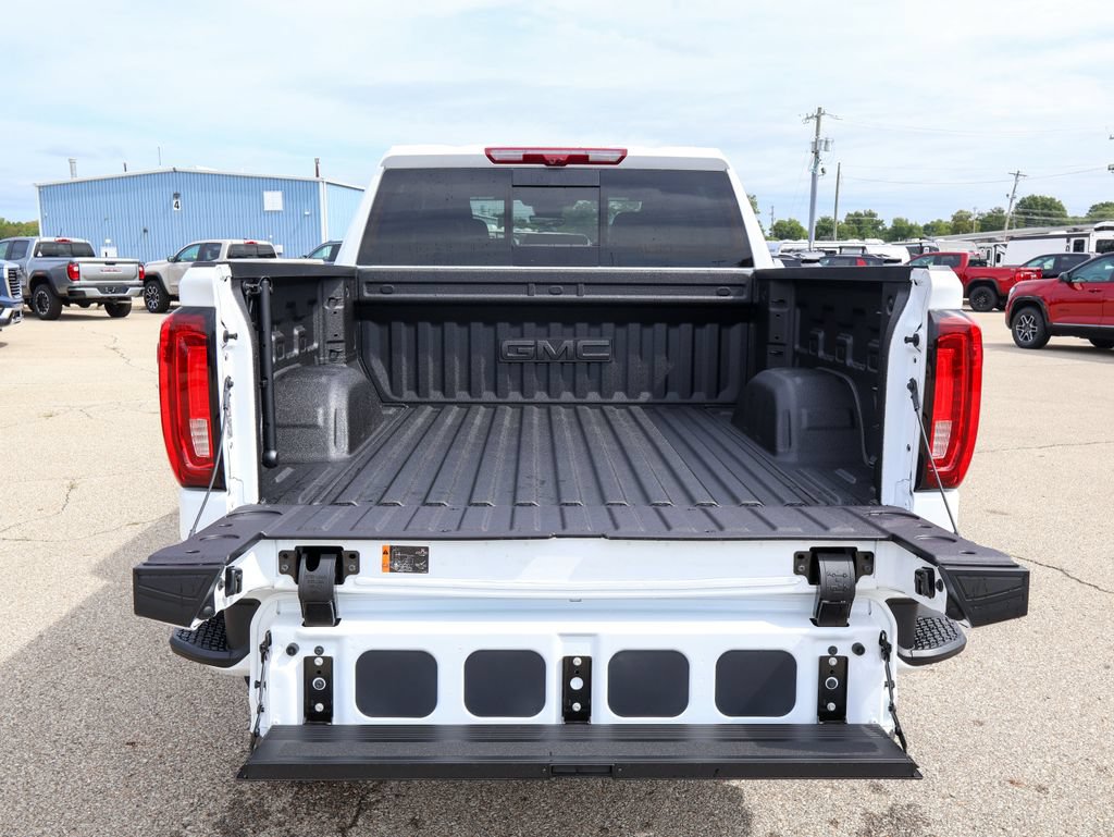 New 2026 GMC Sierra 1500 AT4 w/ AT4 Premium Package AWD/4WD image 5