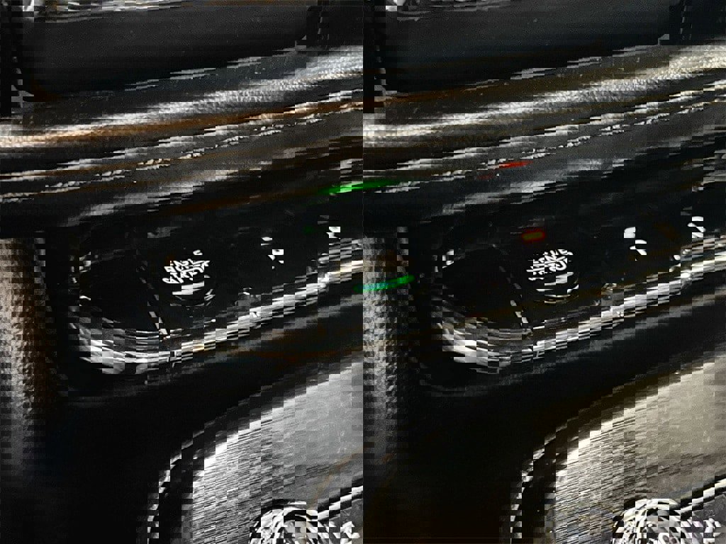 Used 2021 Lincoln Nautilus Reserve image 24