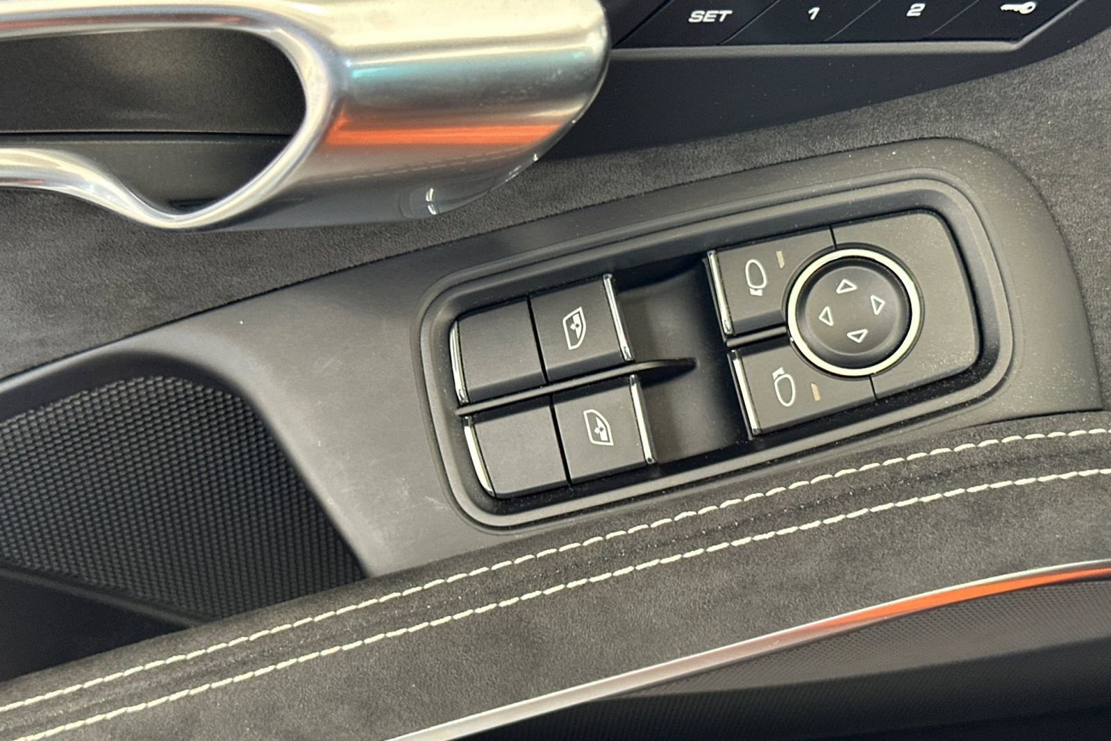 Used 2018 Porsche 911 Targa 4 GTS image 14