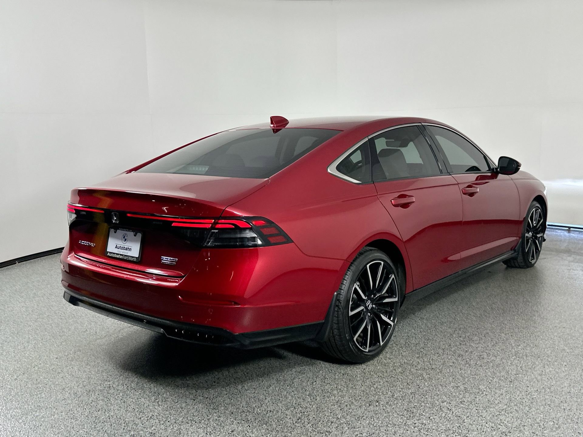 Used 2024 Honda Accord Touring image 5