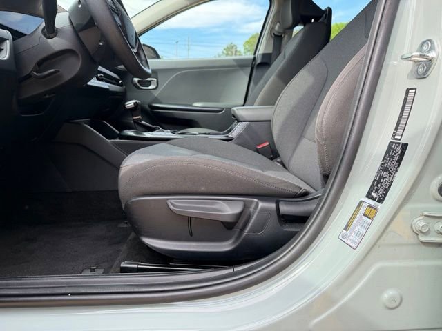 Used 2025 Kia K4 FWD image 22